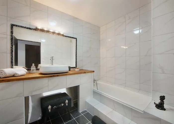 Panoramic View, 2 Bedroom, Monaco,riviera, Parking شقة *